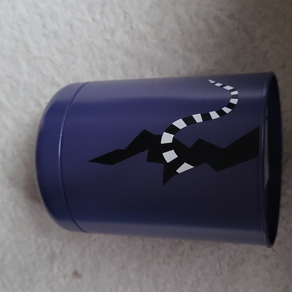 ✨️Rare✨️ Monster - Tea Tin - DavidsTea *2 for $25* - Picture 9 of 11